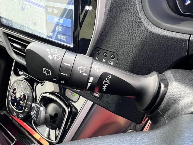 ヴォクシー ハイブリッドＺＳ　煌ＩＩＩ　ＭＯＤＥＬＬＩＳＴＡエアロ　シグネチャーイルミ　純正１０型ナビ　１２．１型後席モニター　シートヒーター　ＥＴＣ　衝突軽減ブレーキ　両側パワースライド　純正フロアマット・バイザー　ハーフレザー（23枚目）