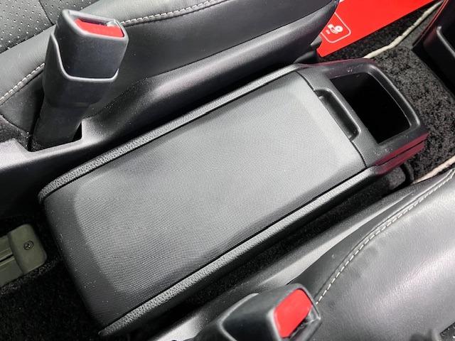 ヴォクシー ハイブリッドＺＳ　煌ＩＩＩ　ＭＯＤＥＬＬＩＳＴＡエアロ　シグネチャーイルミ　純正１０型ナビ　１２．１型後席モニター　シートヒーター　ＥＴＣ　衝突軽減ブレーキ　両側パワースライド　純正フロアマット・バイザー　ハーフレザー（26枚目）