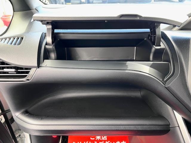 ヴォクシー ハイブリッドＺＳ　煌ＩＩＩ　ＭＯＤＥＬＬＩＳＴＡエアロ　シグネチャーイルミ　純正１０型ナビ　１２．１型後席モニター　シートヒーター　ＥＴＣ　衝突軽減ブレーキ　両側パワースライド　純正フロアマット・バイザー　ハーフレザー（29枚目）