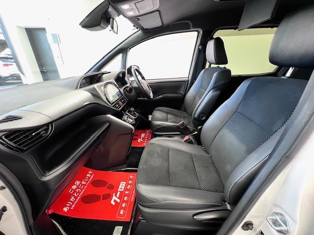 ヴォクシー ハイブリッドＺＳ　煌ＩＩＩ　ＭＯＤＥＬＬＩＳＴＡエアロ　シグネチャーイルミ　純正１０型ナビ　１２．１型後席モニター　シートヒーター　ＥＴＣ　衝突軽減ブレーキ　両側パワースライド　純正フロアマット・バイザー　ハーフレザー（31枚目）