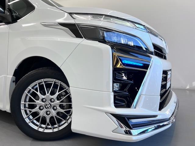 ヴォクシー ハイブリッドＺＳ　煌ＩＩＩ　ＭＯＤＥＬＬＩＳＴＡエアロ　シグネチャーイルミ　純正１０型ナビ　１２．１型後席モニター　シートヒーター　ＥＴＣ　衝突軽減ブレーキ　両側パワースライド　純正フロアマット・バイザー　ハーフレザー（50枚目）