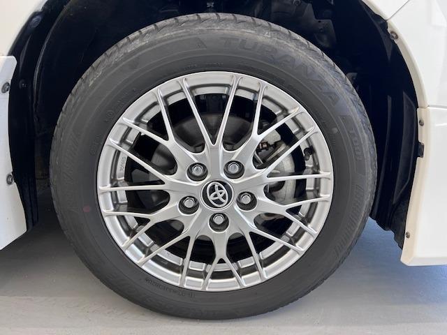 ヴォクシー ハイブリッドＺＳ　煌ＩＩＩ　ＭＯＤＥＬＬＩＳＴＡエアロ　シグネチャーイルミ　純正１０型ナビ　１２．１型後席モニター　シートヒーター　ＥＴＣ　衝突軽減ブレーキ　両側パワースライド　純正フロアマット・バイザー　ハーフレザー（60枚目）