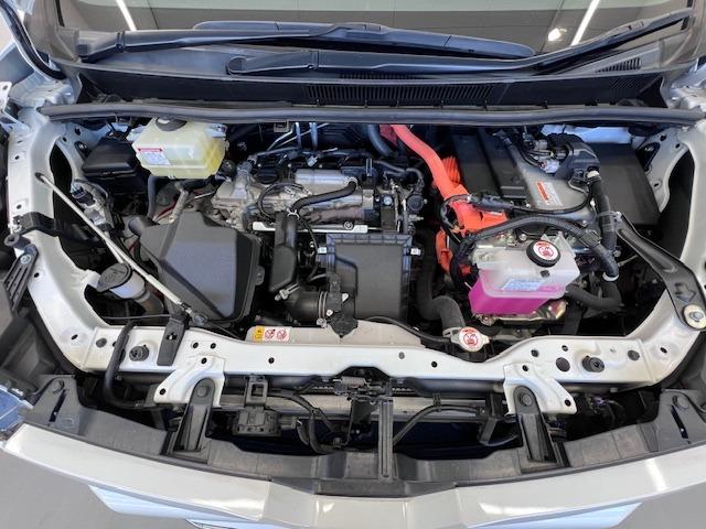 ヴォクシー ハイブリッドＺＳ　煌ＩＩＩ　ＭＯＤＥＬＬＩＳＴＡエアロ　シグネチャーイルミ　純正１０型ナビ　１２．１型後席モニター　シートヒーター　ＥＴＣ　衝突軽減ブレーキ　両側パワースライド　純正フロアマット・バイザー　ハーフレザー（64枚目）