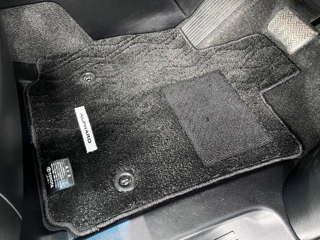 アルファード ２．５Ｓ　Ｃパッケージ　ＪＢＬ　全方位モニター　リヤエンタ　サンルーフ　デジタルミラー　ＢＳＭ　ＥＴＣ２．０　ＭＯＤＥＬＬＩＳＴＡエアロ　ＵＳＢ・ＨＤＭＩ　純正フロアマット・バイザー　前後ドライブレコーダー　３眼ＬＥＤ（42枚目）