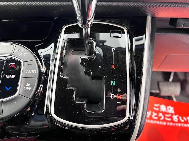 ヴォクシー ＺＳ　煌ＩＩ　ＭＯＤＥＬＬＩＳＴＡエアロ　純正１０型ナビ　バックモニター　ＥＴＣ　フルセグ　Ｂｌｕｅｔｏｏｔｈ　両側電動スライド　衝突軽減　前後ドラレコ　コーナーセンサ　後席オートＡ／Ｃ　純正フロアマット・バイザー（23枚目）