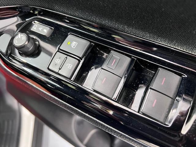 ヴォクシー ＺＳ　煌ＩＩ　ＭＯＤＥＬＬＩＳＴＡエアロ　純正１０型ナビ　バックモニター　ＥＴＣ　フルセグ　Ｂｌｕｅｔｏｏｔｈ　両側電動スライド　衝突軽減　前後ドラレコ　コーナーセンサ　後席オートＡ／Ｃ　純正フロアマット・バイザー（25枚目）
