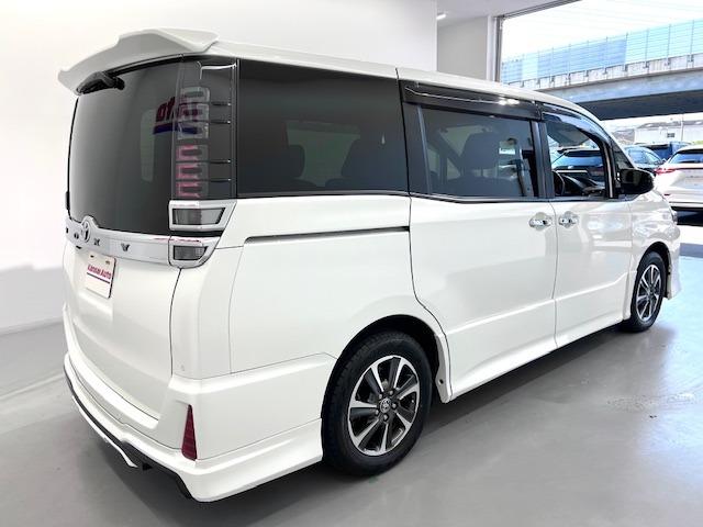 ヴォクシー ＺＳ　煌ＩＩ　ＭＯＤＥＬＬＩＳＴＡエアロ　純正１０型ナビ　バックモニター　ＥＴＣ　フルセグ　Ｂｌｕｅｔｏｏｔｈ　両側電動スライド　衝突軽減　前後ドラレコ　コーナーセンサ　後席オートＡ／Ｃ　純正フロアマット・バイザー（43枚目）