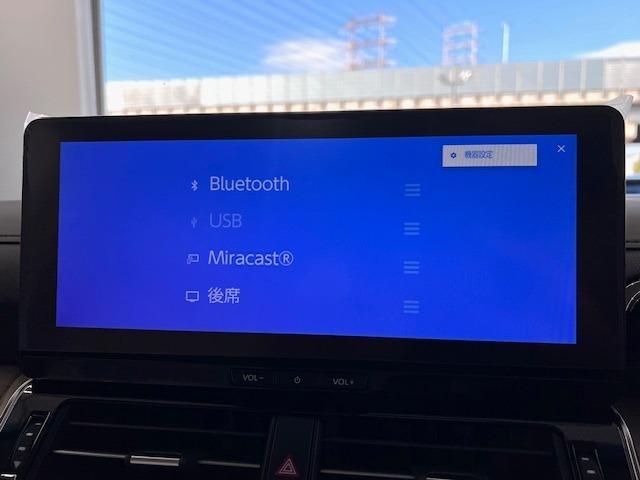 ランドクルーザー ＺＸ　ＪＢＬ　リヤエンタ　電動リヤデフ　寒冷地仕様　空気圧センサ　ＭＯＰルーフレール　ＭＯＤＥＬＬＩＳＴＡエアロ　マイナーチェンジ型　純正フロアマット　登録済未使用車　ＥＴＣ２．０　ＢＳＭ　ＨＵＤ　ＨＤＭＩ（11枚目）