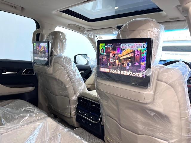 ランドクルーザー ＺＸ　ＪＢＬ　リヤエンタ　電動リヤデフ　寒冷地仕様　空気圧センサ　ＭＯＰルーフレール　ＭＯＤＥＬＬＩＳＴＡエアロ　マイナーチェンジ型　純正フロアマット　登録済未使用車　ＥＴＣ２．０　ＢＳＭ　ＨＵＤ　ＨＤＭＩ（14枚目）