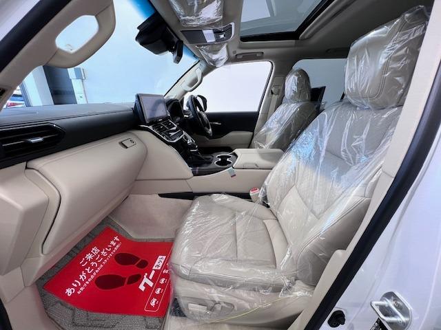 ランドクルーザー ＺＸ　ＪＢＬ　リヤエンタ　電動リヤデフ　寒冷地仕様　空気圧センサ　ＭＯＰルーフレール　ＭＯＤＥＬＬＩＳＴＡエアロ　マイナーチェンジ型　純正フロアマット　登録済未使用車　ＥＴＣ２．０　ＢＳＭ　ＨＵＤ　ＨＤＭＩ（40枚目）