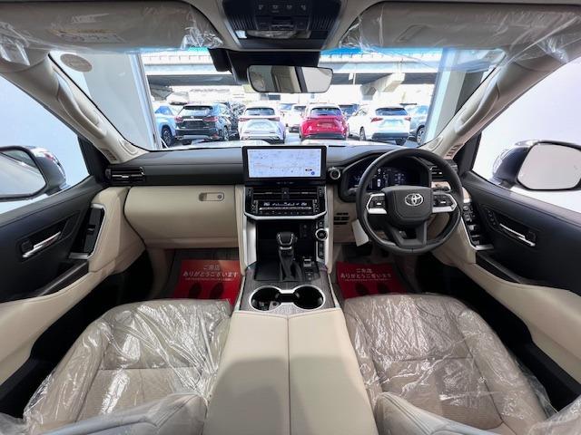 ランドクルーザー ＺＸ　ＪＢＬ　リヤエンタ　電動リヤデフ　寒冷地仕様　空気圧センサ　ＭＯＰルーフレール　ＭＯＤＥＬＬＩＳＴＡエアロ　マイナーチェンジ型　純正フロアマット　登録済未使用車　ＥＴＣ２．０　ＢＳＭ　ＨＵＤ　ＨＤＭＩ（41枚目）