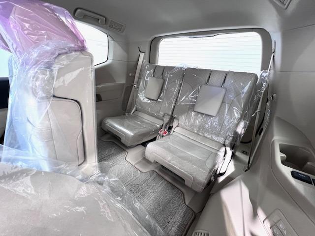 ランドクルーザー ＺＸ　ＪＢＬ　リヤエンタ　電動リヤデフ　寒冷地仕様　空気圧センサ　ＭＯＰルーフレール　ＭＯＤＥＬＬＩＳＴＡエアロ　マイナーチェンジ型　純正フロアマット　登録済未使用車　ＥＴＣ２．０　ＢＳＭ　ＨＵＤ　ＨＤＭＩ（45枚目）