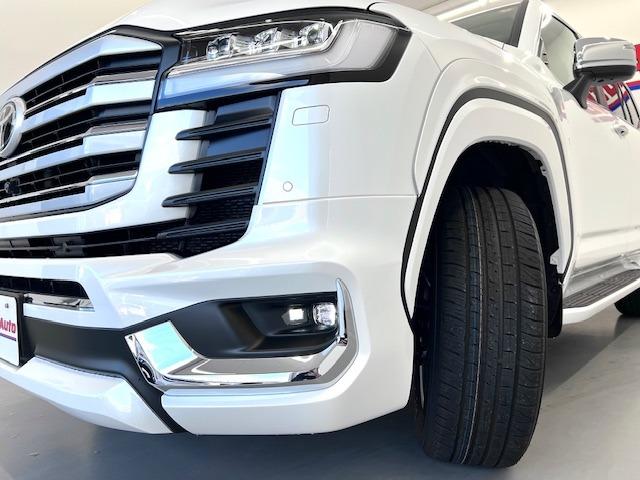 ランドクルーザー ＺＸ　ＪＢＬ　リヤエンタ　電動リヤデフ　寒冷地仕様　空気圧センサ　ＭＯＰルーフレール　ＭＯＤＥＬＬＩＳＴＡエアロ　マイナーチェンジ型　純正フロアマット　登録済未使用車　ＥＴＣ２．０　ＢＳＭ　ＨＵＤ　ＨＤＭＩ（59枚目）