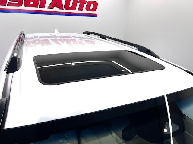 ランドクルーザー ＺＸ　ＪＢＬ　リヤエンタ　電動リヤデフ　寒冷地仕様　空気圧センサ　ＭＯＰルーフレール　ＭＯＤＥＬＬＩＳＴＡエアロ　マイナーチェンジ型　純正フロアマット　登録済未使用車　ＥＴＣ２．０　ＢＳＭ　ＨＵＤ　ＨＤＭＩ（67枚目）