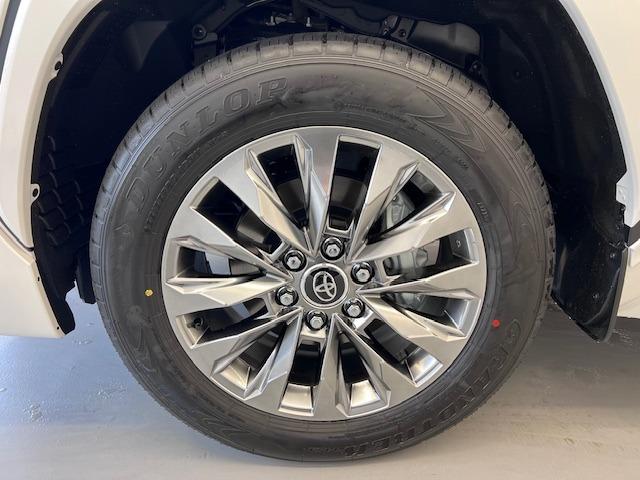 ランドクルーザー ＺＸ　ＪＢＬ　リヤエンタ　電動リヤデフ　寒冷地仕様　空気圧センサ　ＭＯＰルーフレール　ＭＯＤＥＬＬＩＳＴＡエアロ　マイナーチェンジ型　純正フロアマット　登録済未使用車　ＥＴＣ２．０　ＢＳＭ　ＨＵＤ　ＨＤＭＩ（77枚目）