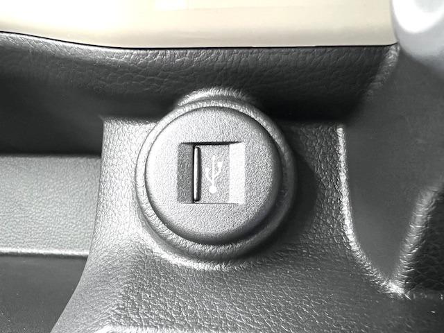 クロスビー ハイブリッドＭＺ　登録済未使用車　純正８型ナビ　全方位モニター　フルセグＴＶ　Ｂｌｕｅｔｏｏｔｈ　ＵＳＢ　フルセグ　衝突軽減ブレーキ　コーナーソナー　シートヒーター　アダプティブクルーズコントロール　ＬＥＤヘッドライト（12枚目）