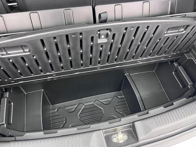 クロスビー ハイブリッドＭＺ　登録済未使用車　純正８型ナビ　全方位モニター　フルセグＴＶ　Ｂｌｕｅｔｏｏｔｈ　ＵＳＢ　フルセグ　衝突軽減ブレーキ　コーナーソナー　シートヒーター　アダプティブクルーズコントロール　ＬＥＤヘッドライト（37枚目）