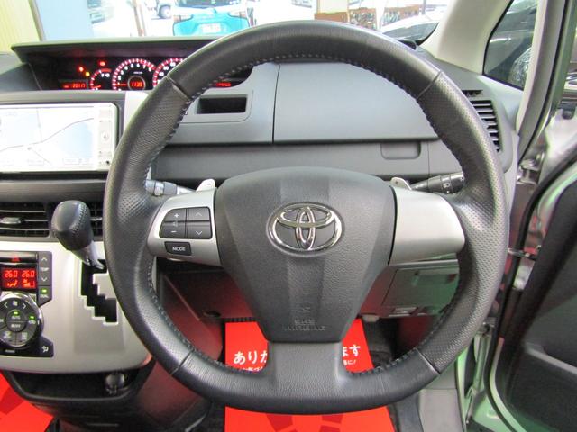 ヴォクシー ZS 煌 SDナビ ワンセグ DVD バックカメラ 両側電動ドア スマートキー Pスタート 16アルミ チルトステア ステアスイッチ オートライト HID フォグ シートリフター リアワイパー オートエアコン(19枚目)