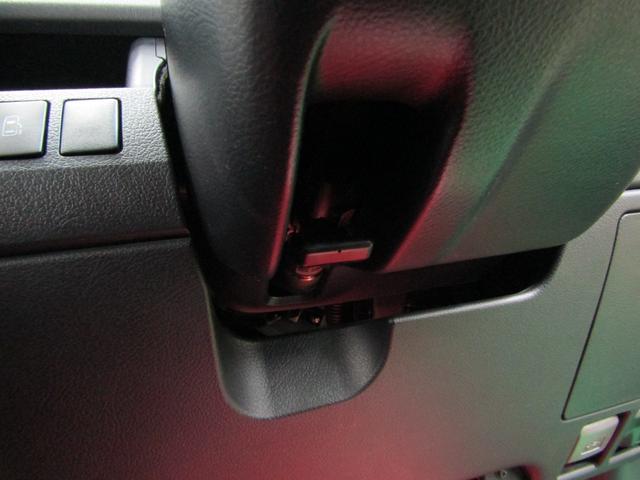 ヴォクシー ZS 煌 SDナビ ワンセグ DVD バックカメラ 両側電動ドア スマートキー Pスタート 16アルミ チルトステア ステアスイッチ オートライト HID フォグ シートリフター リアワイパー オートエアコン(27枚目)