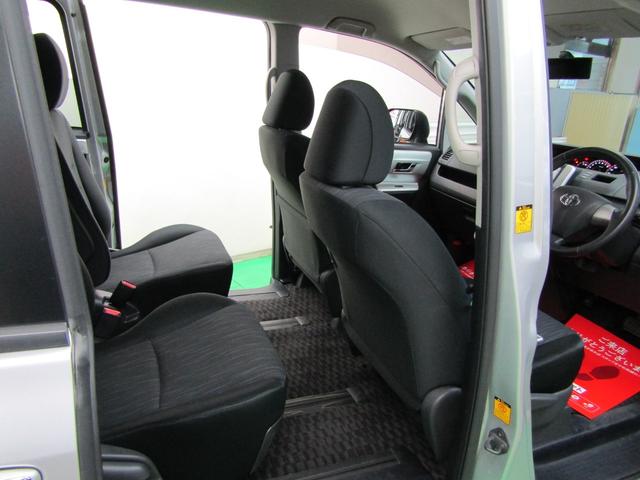 ヴォクシー ZS 煌 SDナビ ワンセグ DVD バックカメラ 両側電動ドア スマートキー Pスタート 16アルミ チルトステア ステアスイッチ オートライト HID フォグ シートリフター リアワイパー オートエアコン(33枚目)