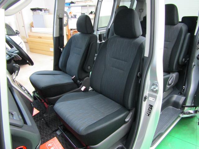 ヴォクシー ZS 煌 SDナビ ワンセグ DVD バックカメラ 両側電動ドア スマートキー Pスタート 16アルミ チルトステア ステアスイッチ オートライト HID フォグ シートリフター リアワイパー オートエアコン(37枚目)