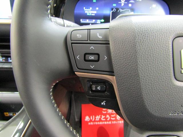 クラウンスポーツ Ｚ　ＴＳＳ　パノラマルーフ　純正ナビ　フルセグ　ＥＴＣ２．０　Ａモニター　Ｄインナーミラー　モデエアロ　モデ２１アルミ　オートライト　ＬＥＤヘッド　レザーシート　Ｐシート　エアシート　シートヒーター（20枚目）