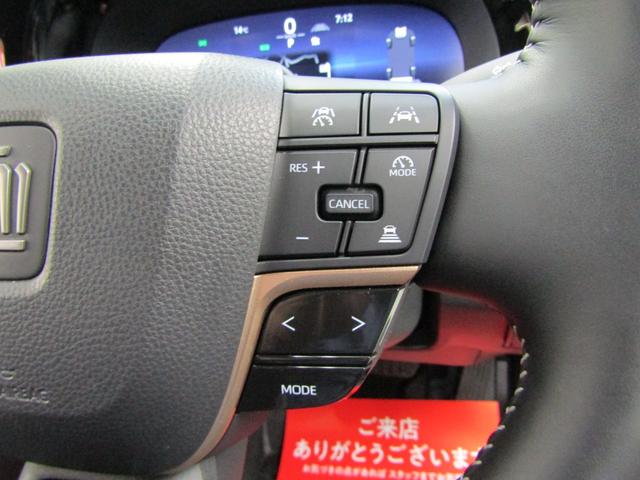クラウンスポーツ Ｚ　ＴＳＳ　パノラマルーフ　純正ナビ　フルセグ　ＥＴＣ２．０　Ａモニター　Ｄインナーミラー　モデエアロ　モデ２１アルミ　オートライト　ＬＥＤヘッド　レザーシート　Ｐシート　エアシート　シートヒーター（21枚目）