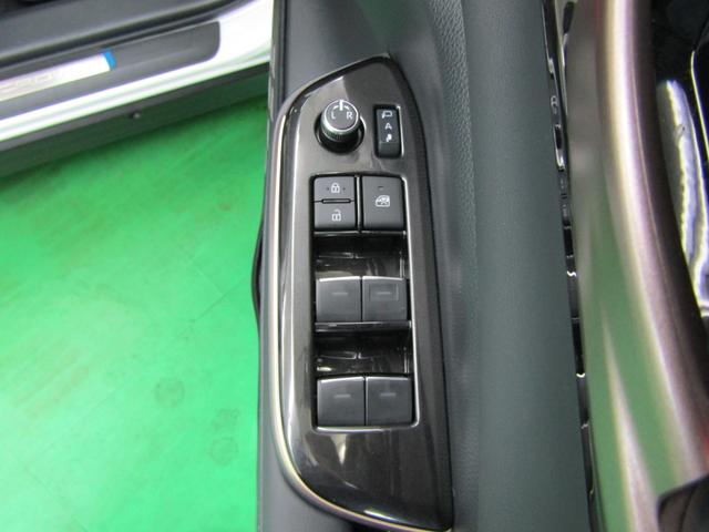 クラウンスポーツ Ｚ　ＴＳＳ　パノラマルーフ　純正ナビ　フルセグ　ＥＴＣ２．０　Ａモニター　Ｄインナーミラー　モデエアロ　モデ２１アルミ　オートライト　ＬＥＤヘッド　レザーシート　Ｐシート　エアシート　シートヒーター（37枚目）