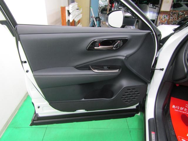 クラウンスポーツ Ｚ　ＴＳＳ　パノラマルーフ　純正ナビ　フルセグ　ＥＴＣ２．０　Ａモニター　Ｄインナーミラー　モデエアロ　モデ２１アルミ　オートライト　ＬＥＤヘッド　レザーシート　Ｐシート　エアシート　シートヒーター（42枚目）