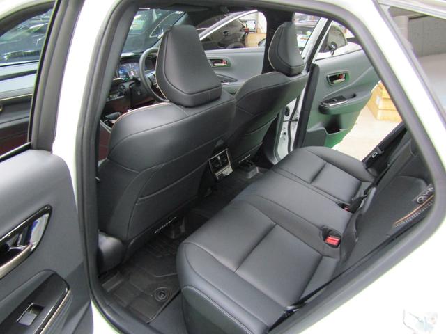 クラウンスポーツ Ｚ　ＴＳＳ　パノラマルーフ　純正ナビ　フルセグ　ＥＴＣ２．０　Ａモニター　Ｄインナーミラー　モデエアロ　モデ２１アルミ　オートライト　ＬＥＤヘッド　レザーシート　Ｐシート　エアシート　シートヒーター（45枚目）