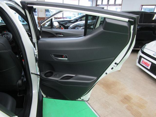 C-HR S GRスポーツ 1オーナー TSS 8インチナビ フルセグ Bluetooth Aモニター ビルトインETC スマートキー オートリトラ オートライト LEDヘッド フォグ オートハイビーム ハーフレザー 19アルミ(39枚目)