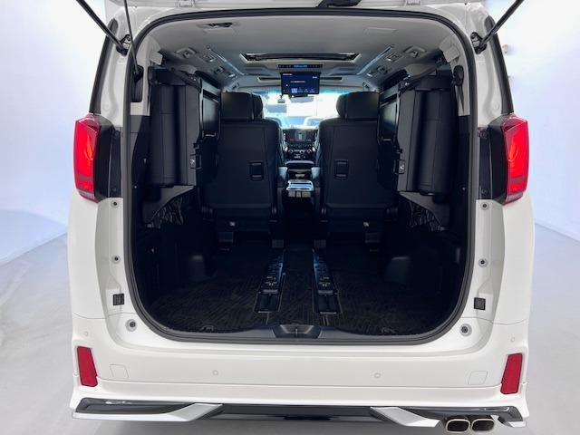 アルファード ２．５Ｓ　Ｃパッケージ　ＭＯＤＥＬＬＩＳＴＡエアロ・イルミ・マフラー　メーカーナビ　ＪＢＬ　リヤエンター　ＢＳＭ　デジタルミラー　サンルーフ　全方位モニター　ＵＳＢ・ＨＤＭＩ　ＡＣ１００Ｖ　３眼ＬＥＤヘッドライト　１オーナー（8枚目）