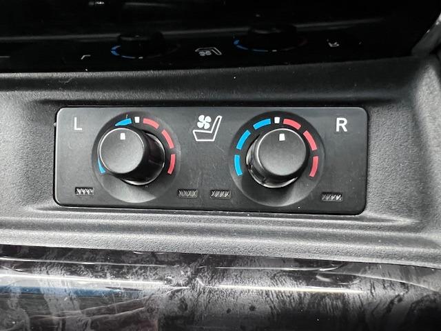 アルファード ２．５Ｓ　Ｃパッケージ　ＭＯＤＥＬＬＩＳＴＡエアロ・イルミ・マフラー　メーカーナビ　ＪＢＬ　リヤエンター　ＢＳＭ　デジタルミラー　サンルーフ　全方位モニター　ＵＳＢ・ＨＤＭＩ　ＡＣ１００Ｖ　３眼ＬＥＤヘッドライト　１オーナー（26枚目）