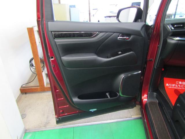 ヴェルファイア ２．５Ｚ　Ｇエディション　１オーナー　ＴＳＳ　アルパイン１１ナビ　ＤＶＤ　フルセグ　Ｂｌｕｅｔｏｏｔｈ　バックカメラ　ドラレコ　ＥＴＣ　フリップＤ　スマートキー　ソナー　ＬＥＤヘッド　フォグ　レザーシート　Ｐシート　エアシート（44枚目）