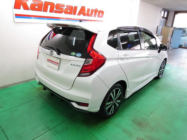 フィットハイブリッド Ｓ　ホンダセンシング　ワンオーナー　８インチナビ　ＣＤ　ＤＶＤ　フルセグ　Ｂｌｕｅｔｏｏｔｈ　バックカメラ　ドラレコ　ビルトインＥＴＣ　スマートキー　オートライト　ＬＥＤヘッド　フォグ　シートリフター　１６アルミ　ＵＳＢ（7枚目）