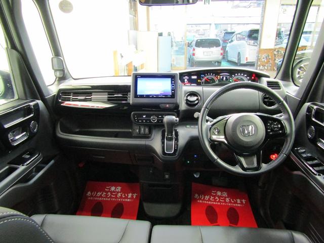 N-BOXカスタム Lターボ 1オーナー ホンダセンシング SDナビ DVD フルセグ ソナー ETC Bカメラ スマートキー 電格ミラー 15アルミ オートライト LEDヘッド フォグ ハーフレザー シートヒーター 両側電動ドア(6枚目)