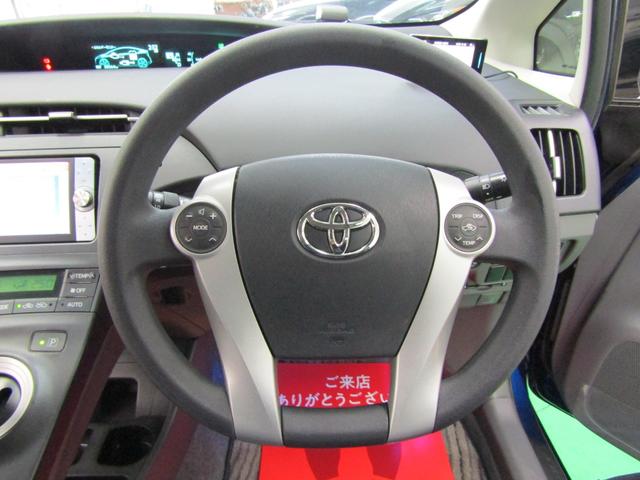 プリウス Ｓツーリングセレクション　ＨＤＤナビ　ＣＤ　ＤＶＤ　フルセグ　Ｂｌｕｅｔｏｏｔｈ　ビルトインＥＴＣ　ドラレコ　バックカメラ　ヘッドウォッシャー　スマートキー　Ｐスタート　オートライト　ＨＩＤ　フォグ　シートリフター　１７アルミ（18枚目）