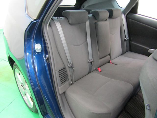 プリウス Ｓツーリングセレクション　ＨＤＤナビ　ＣＤ　ＤＶＤ　フルセグ　Ｂｌｕｅｔｏｏｔｈ　ビルトインＥＴＣ　ドラレコ　バックカメラ　ヘッドウォッシャー　スマートキー　Ｐスタート　オートライト　ＨＩＤ　フォグ　シートリフター　１７アルミ（42枚目）