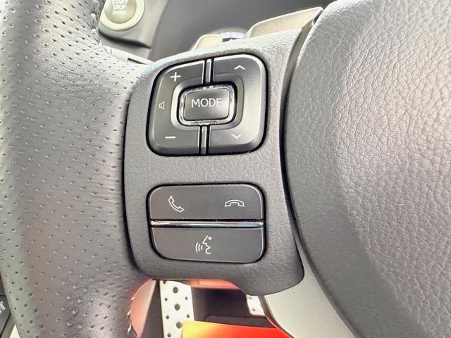 ＮＸ ＮＸ３００　Ｆスポーツ　ＴＲＤエアロ・マフラー　白革　サンルーフ　ＥＴＣ２．０　バック・サイドカメラ　ＨＵＤ　パワーバックドア　シートヒーター・クーラー　純正フロアマット　前後ドライブレコーダー　ワンオーナー（24枚目）