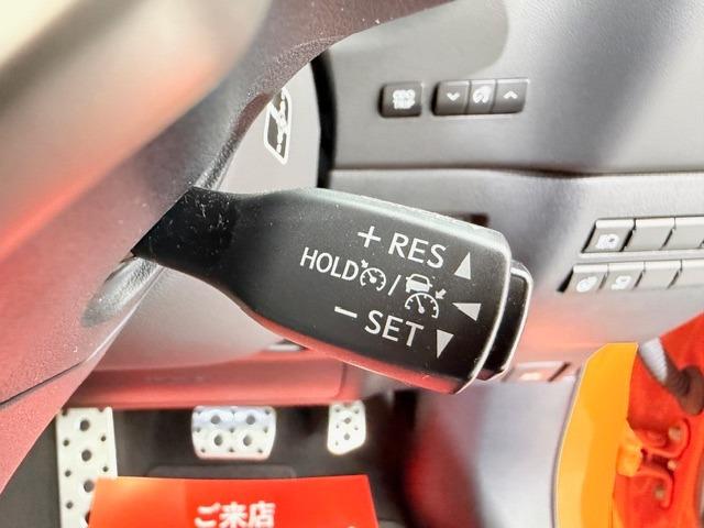 ＮＸ ＮＸ３００　Ｆスポーツ　ＴＲＤエアロ・マフラー　白革　サンルーフ　ＥＴＣ２．０　バック・サイドカメラ　ＨＵＤ　パワーバックドア　シートヒーター・クーラー　純正フロアマット　前後ドライブレコーダー　ワンオーナー（26枚目）