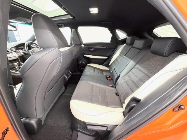 ＮＸ ＮＸ３００　Ｆスポーツ　ＴＲＤエアロ・マフラー　白革　サンルーフ　ＥＴＣ２．０　バック・サイドカメラ　ＨＵＤ　パワーバックドア　シートヒーター・クーラー　純正フロアマット　前後ドライブレコーダー　ワンオーナー（42枚目）