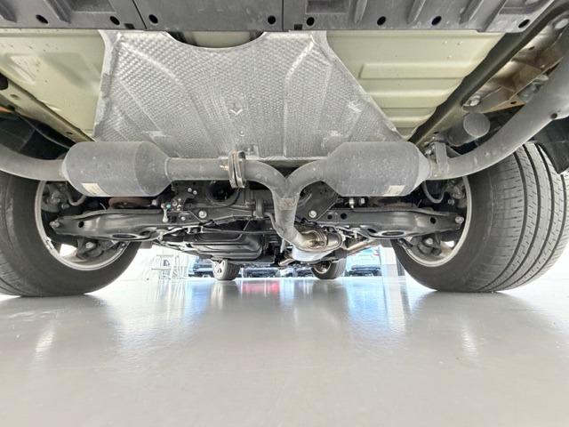 ＮＸ ＮＸ３００　Ｆスポーツ　ＴＲＤエアロ・マフラー　白革　サンルーフ　ＥＴＣ２．０　バック・サイドカメラ　ＨＵＤ　パワーバックドア　シートヒーター・クーラー　純正フロアマット　前後ドライブレコーダー　ワンオーナー（67枚目）