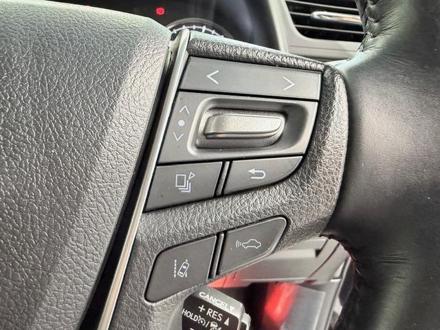 ヴェルファイア ２．５Ｚ　Ｇエディション　純正ナビ　後席モニター　デジタルミラー　ＢＳＭ　ＥＴＣ２．０　ＴＶ　ＣＤ・ＤＶＤ　Ｃａｒｐｌａｙ　ＭＯＤＥＬＬＩＳＴＡフロントエアロ・シグネチャーイルミ・グリルカバー　純正フロアマット・ドアバイザー（23枚目）