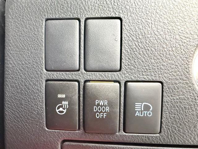 ヴェルファイア ２．５Ｚ　Ｇエディション　純正ナビ　後席モニター　デジタルミラー　ＢＳＭ　ＥＴＣ２．０　ＴＶ　ＣＤ・ＤＶＤ　Ｃａｒｐｌａｙ　ＭＯＤＥＬＬＩＳＴＡフロントエアロ・シグネチャーイルミ・グリルカバー　純正フロアマット・ドアバイザー（31枚目）