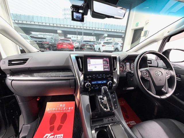 ヴェルファイア ２．５Ｚ　Ｇエディション　純正ナビ　後席モニター　デジタルミラー　ＢＳＭ　ＥＴＣ２．０　ＴＶ　ＣＤ・ＤＶＤ　Ｃａｒｐｌａｙ　ＭＯＤＥＬＬＩＳＴＡフロントエアロ・シグネチャーイルミ・グリルカバー　純正フロアマット・ドアバイザー（35枚目）