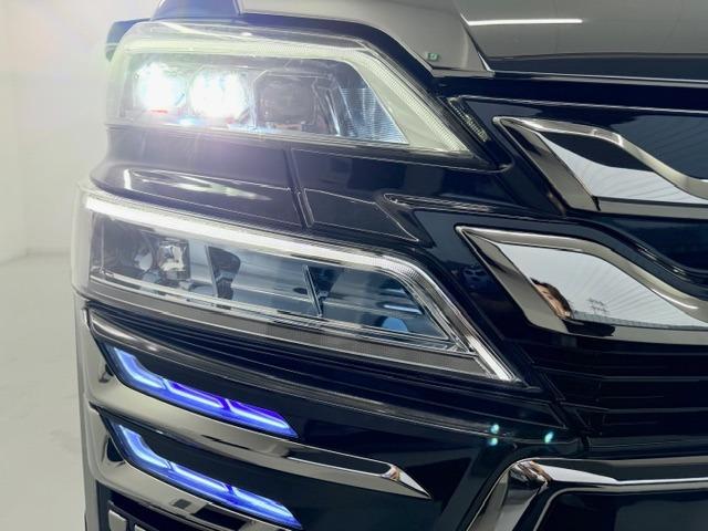 ヴェルファイア ２．５Ｚ　Ｇエディション　純正ナビ　後席モニター　デジタルミラー　ＢＳＭ　ＥＴＣ２．０　ＴＶ　ＣＤ・ＤＶＤ　Ｃａｒｐｌａｙ　ＭＯＤＥＬＬＩＳＴＡフロントエアロ・シグネチャーイルミ・グリルカバー　純正フロアマット・ドアバイザー（51枚目）