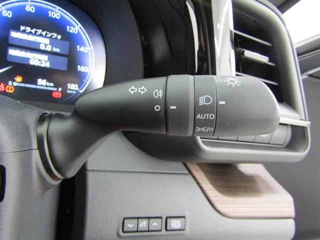 クラウン Ｚ　１オーナー　ＴＳＳ　モデエアロ　ＨＵＤ　純正ナビ　フルセグ　バックカメラ　ＥＴＣ２．０　レザーシート　Ｐシート　エアシート　シートヒーター　ＬＥＤヘッド　フォグ　Ｂフォグ　オートハイビーム　２０アルミ（27枚目）