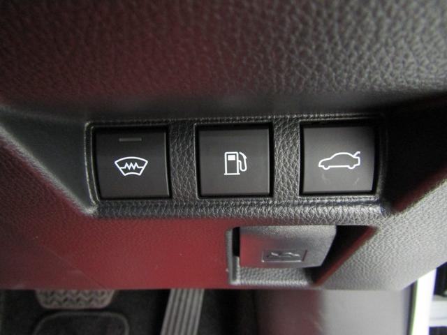 クラウン Ｚ　１オーナー　ＴＳＳ　モデエアロ　ＨＵＤ　純正ナビ　フルセグ　バックカメラ　ＥＴＣ２．０　レザーシート　Ｐシート　エアシート　シートヒーター　ＬＥＤヘッド　フォグ　Ｂフォグ　オートハイビーム　２０アルミ（31枚目）