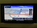 Ｌ　スズキセーフティ　Ｍナビ　ワンセグ　ＣＤ　ソナー　ＥＴＣ　Ｂカメラ　Ａストップ　Ｐガラス　Ｓアラーム　スマートキー　Ｐスタート　オートライト　レベライザー　シートヒーター　シートリフター　電格ミラー（12枚目）