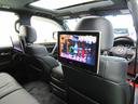 リヤエンターテイメントシステム。後席に乗っている人が退屈せずに、音楽や映像を楽しむことができます♪